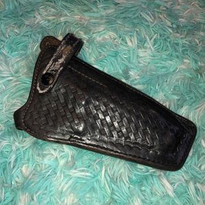 Mixson leathercraft gun holster